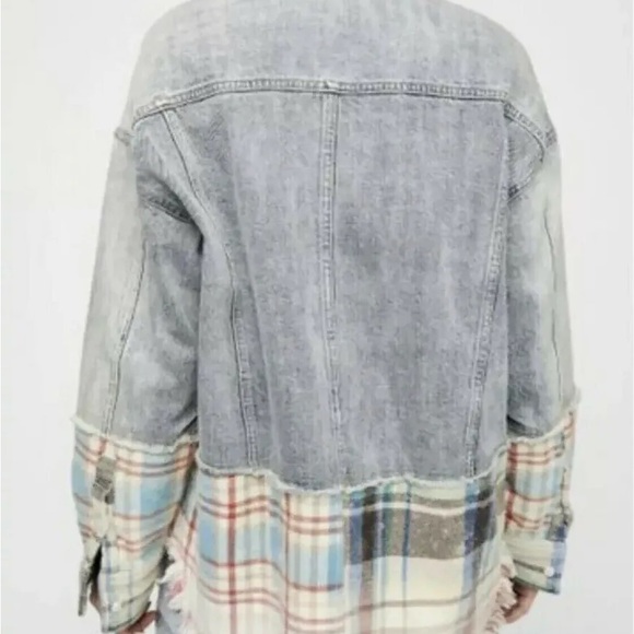 FREE PEOPLE women’s Distressed Sirius Denim Jean Plaid Contrast Shirt Jacket - Picture 3 of 15